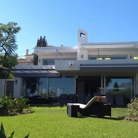 Casa Monte, - Luxury Villa, Nueva Andalucia. Great For Families/golfers *