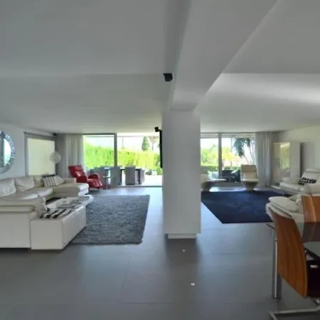 Casa Monte, - Luxury Villa, Nueva Andalucia. Great For Families/golfers *